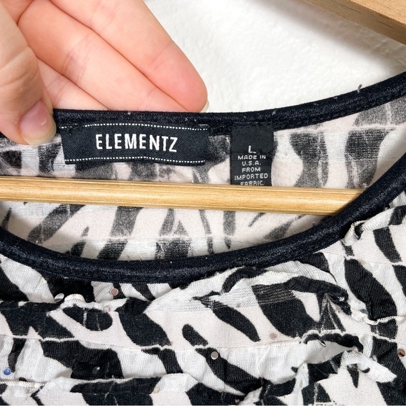 ELEMENTZ Sz. L sequined ruffle zebra stripe blouse w/ 3/4 sleeve | vibrant, ecc - Picture 4 of 8